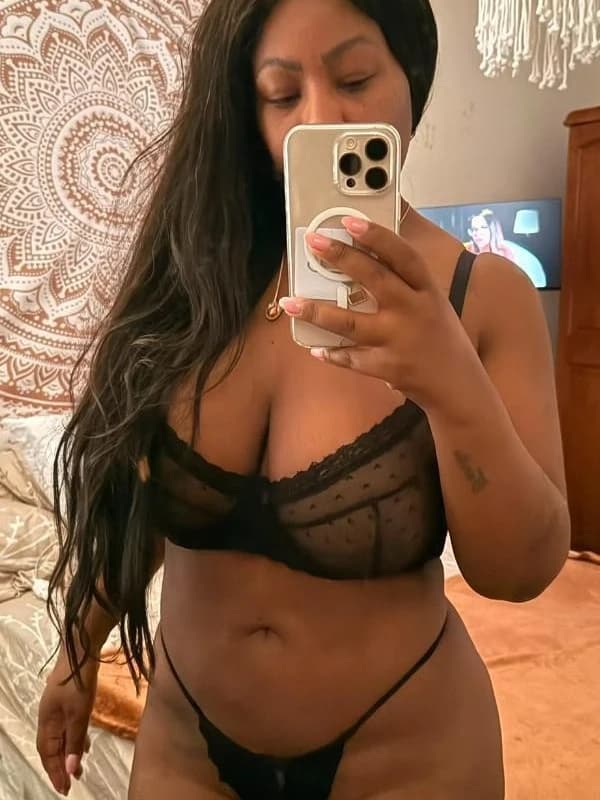 Tati Diniz
