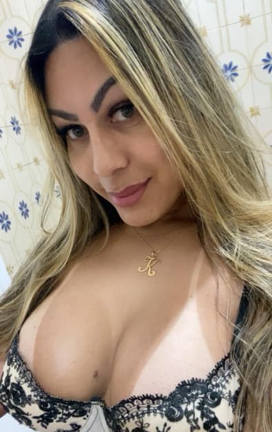 Rainha Do Anal ,em Lousada