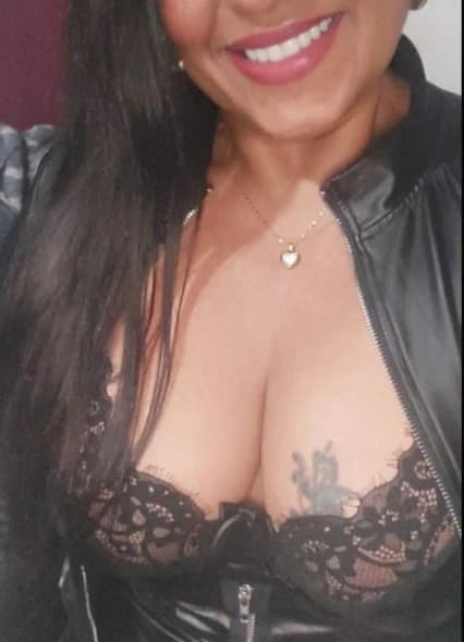 YARA BRASIL ESPECIALISTA NO BROCHE RATA APERTADINHA FTS REAL