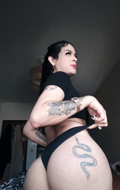 Hermosa latina trans super caliente