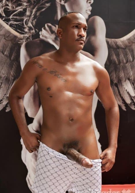 EDUARDO BAIANO MACHO COM PEGADA XXL DISPONÍVEL 24hrs??