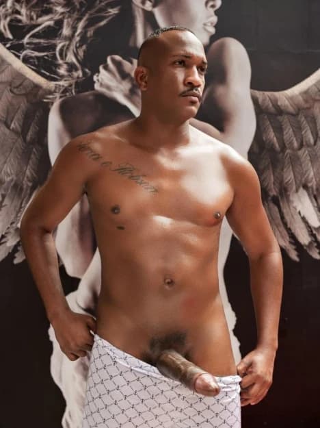 EDUARDO BAIANO MACHO COM PEGADA XXL DISPONÍVEL 24hrs??