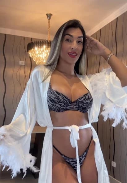 >>> LARISSA FOX DISPONÍVEL NO PORTO E REGIÃO